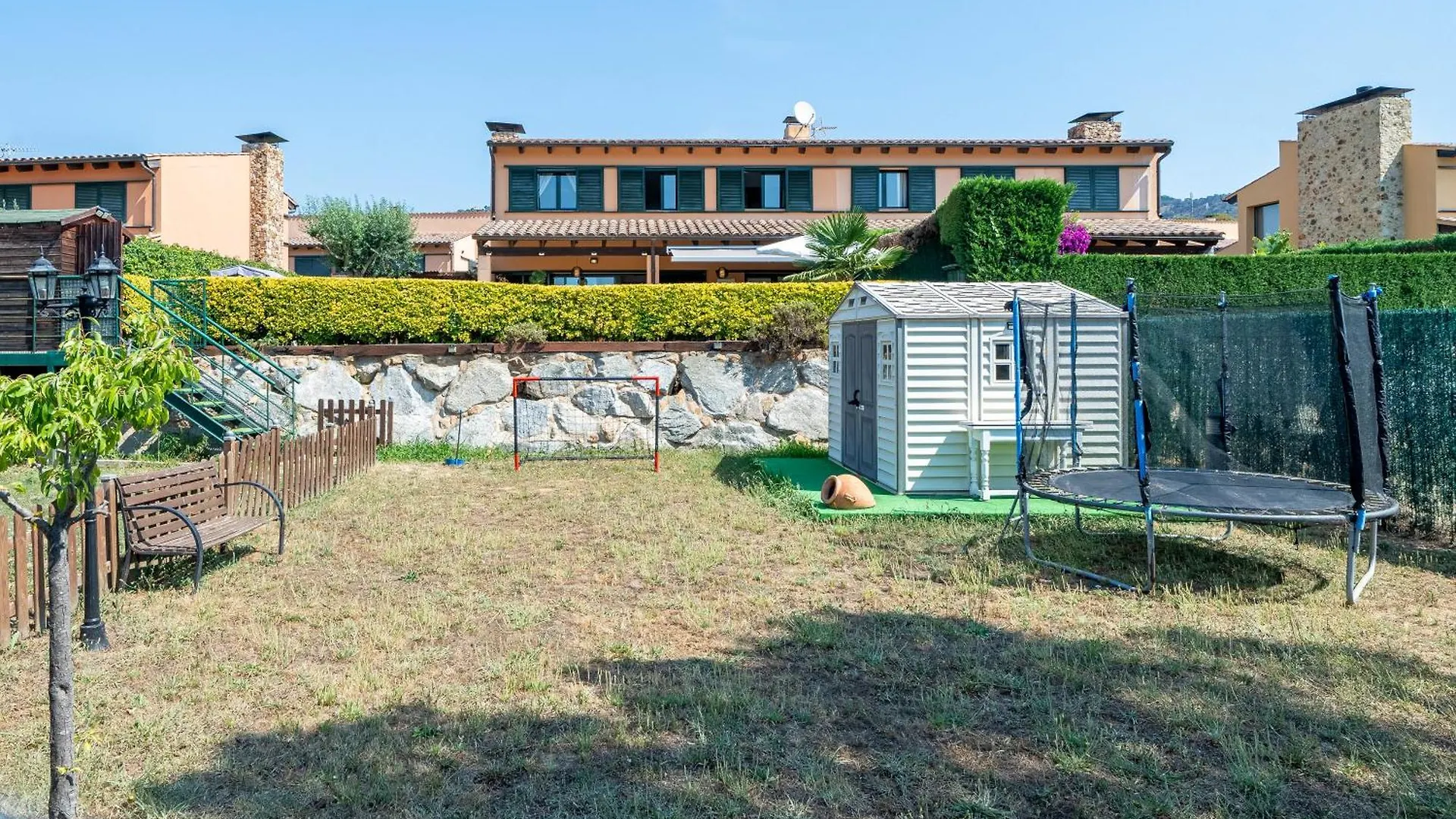 Hauzify I Villa Sagrera Santa Cristina d'Aro Spain